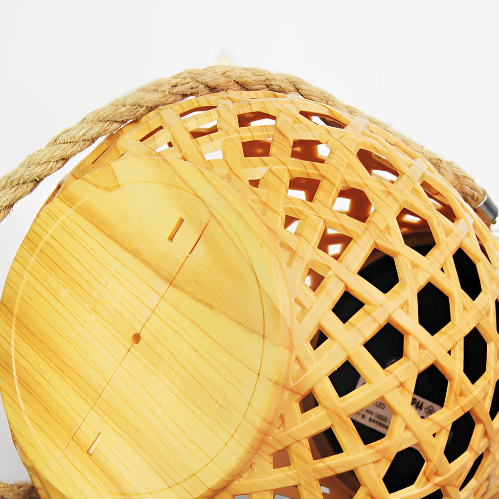 Hangende solar lamp in bamboe-look met warm licht en USB-laden