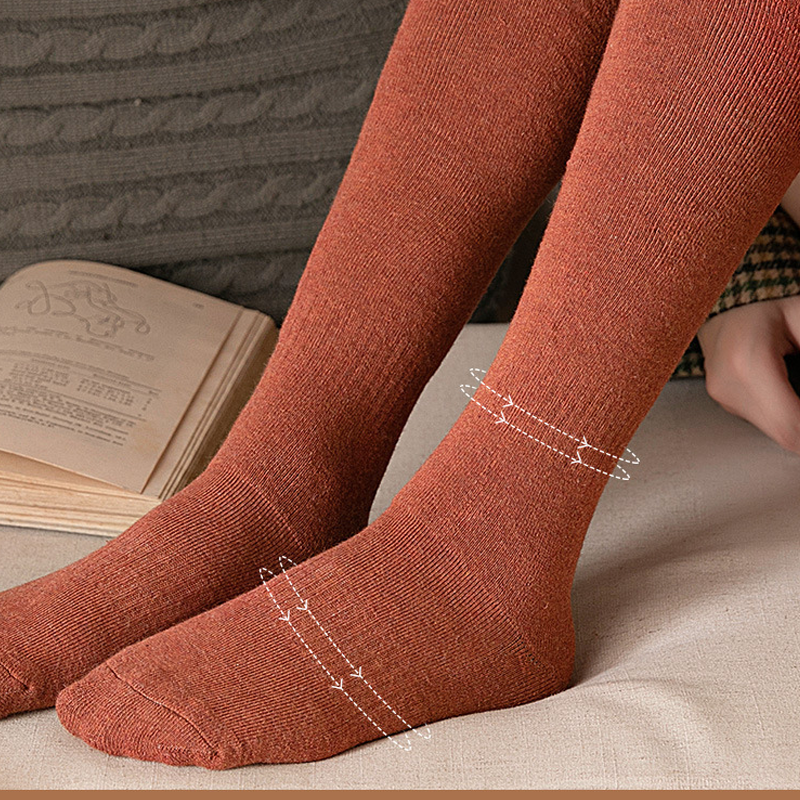 Overknee sokken met kabelpatroon – warm, rekbaar en stijlvol