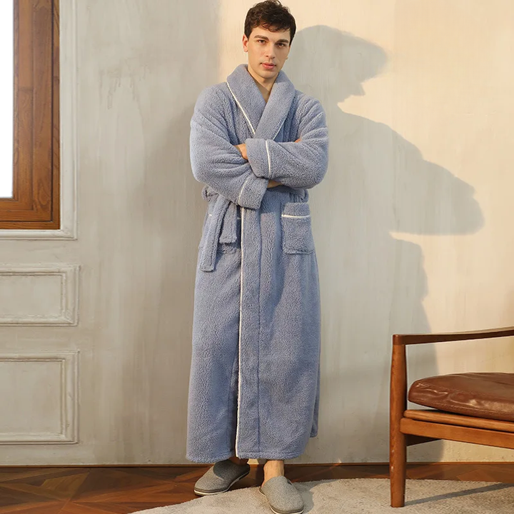 Badjas van dikke flanel fleece met kraag en strikceintuur