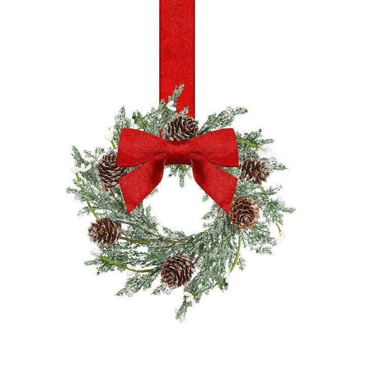 Klein kerstkransje met rode strik