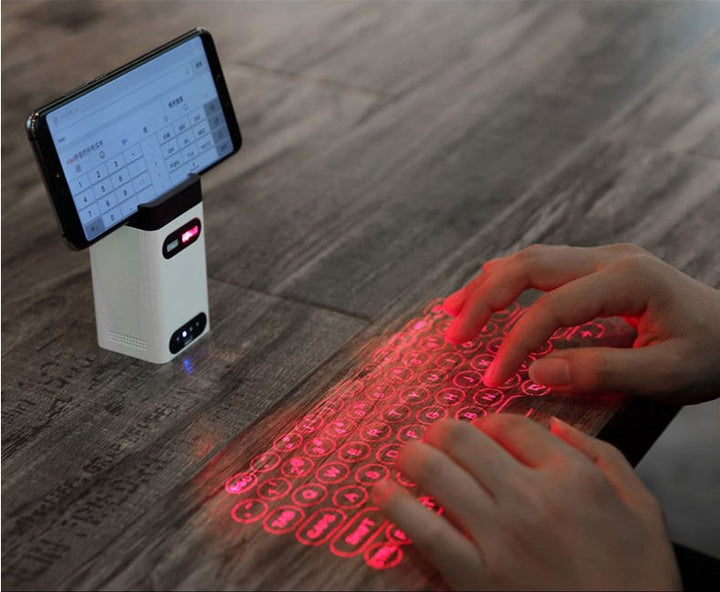 Laser projectietoetsenbord op tafel