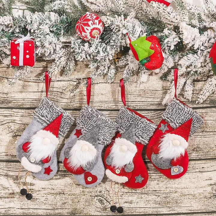 Hollevo™ Mini pluche kerstsok om op te hangen in de kerstboom