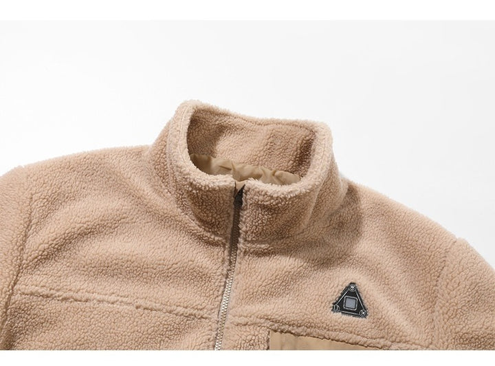 Man in verwarmd teddy fleece jack