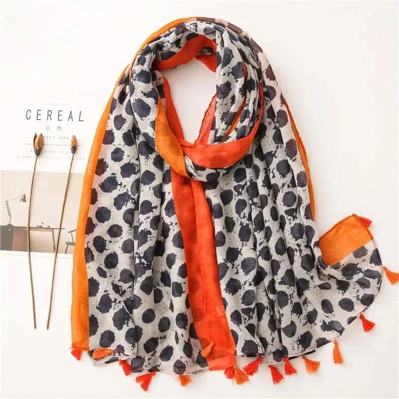 Dames sjaal van viscose met stippen en bloemenprint