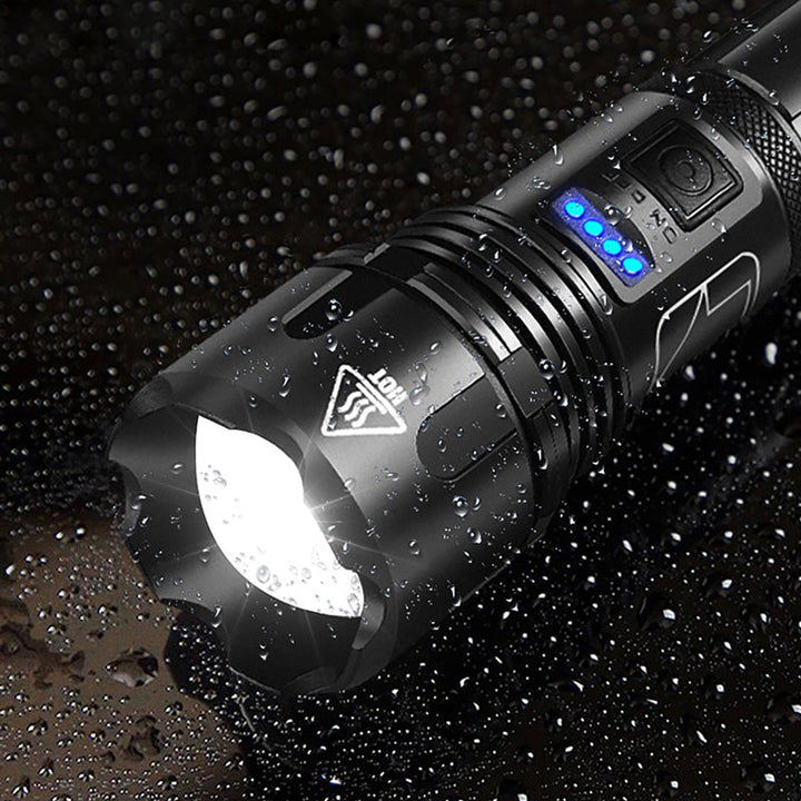 Oplaadbare waterdichte LED-zaklamp met zoom en 5 standen