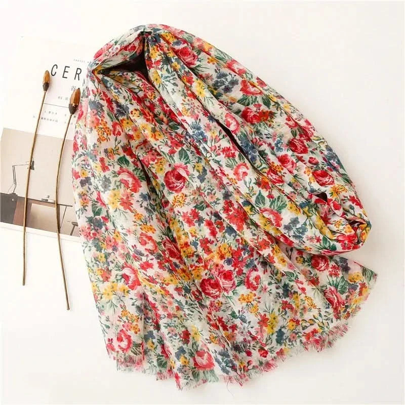 Dames sjaal van viscose met stippen en bloemenprint