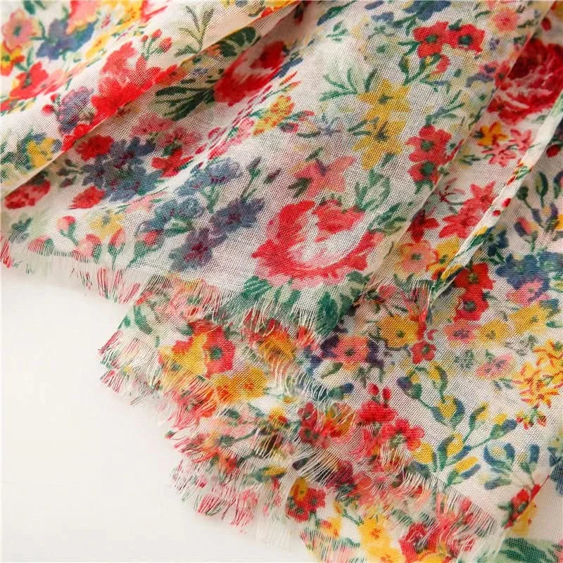 Dames sjaal van viscose met stippen en bloemenprint