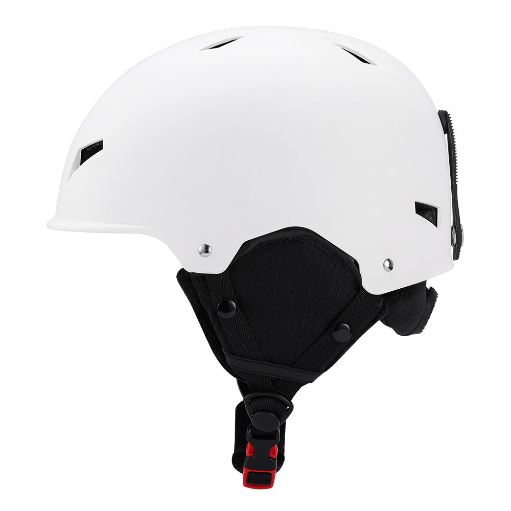 Skihelm met volledige dekking, zachte vulling en brilaansluiting