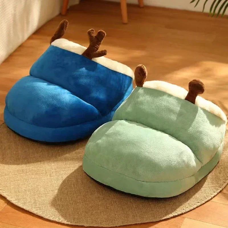 Hondenmand in pantoffelvorm van zachte fleece