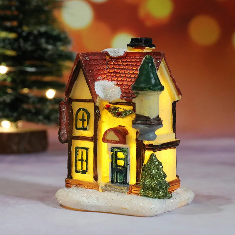 Verlicht kersthuisje met led en besneeuwd dak voor je kerstdorp