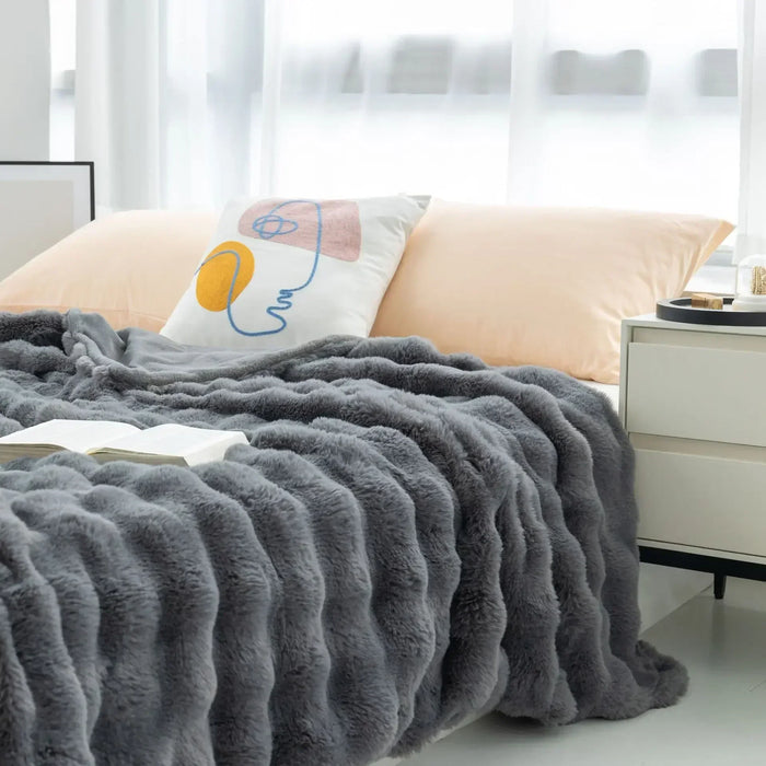 Hollevo™ Omkeerbare plaid van imitatiebont met bubbelstructuur