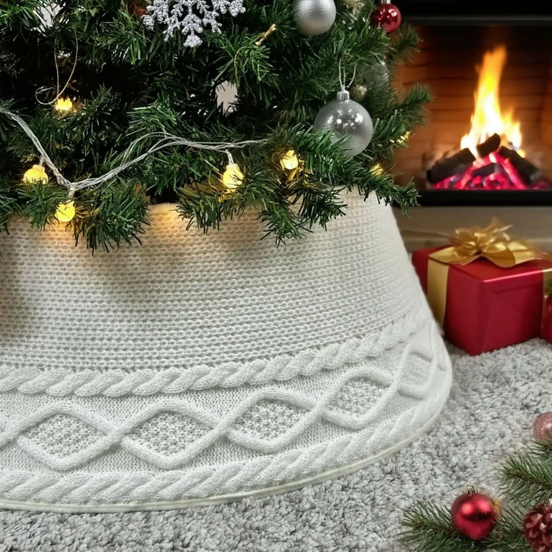 Hollevo™ Gebreide kerstboomrok met kabelpatroon die de voet verbergt