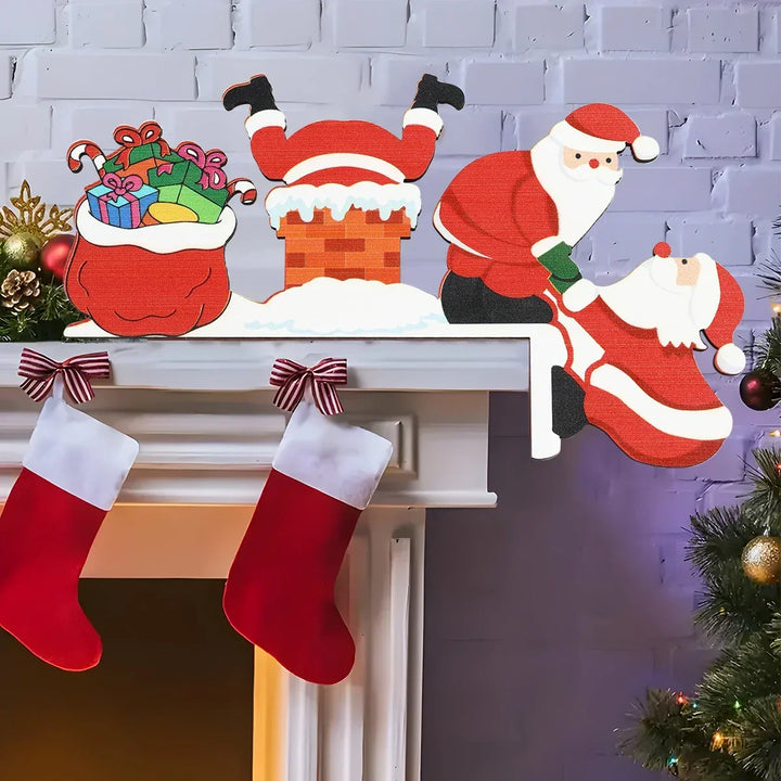 Houten kerstdecoratie met kerstman en sneeuwpop voor deur