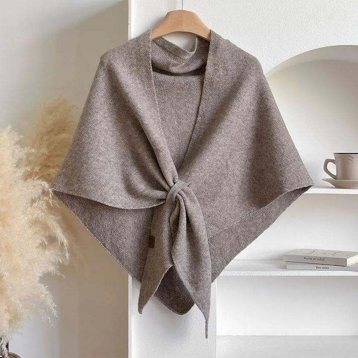 Gebreide omslagdoek voor dames – zachte, lichte cape