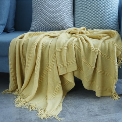 Gebreide plaid met streepstructuur en geknoopte franjes