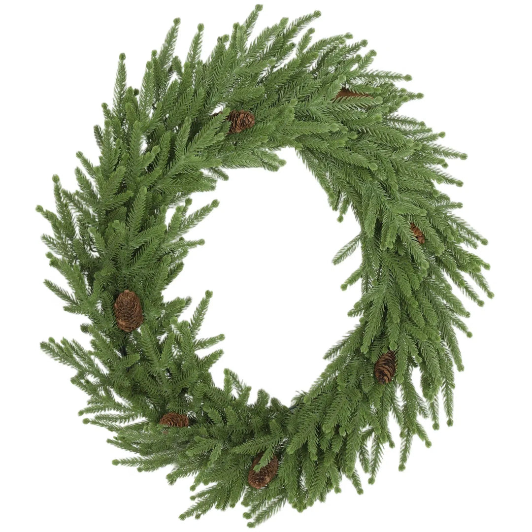 Groene kerstkrans met dennenappels