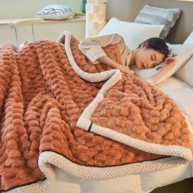 Dikke deken van coral fleece met zachte fluweelachtige textuur