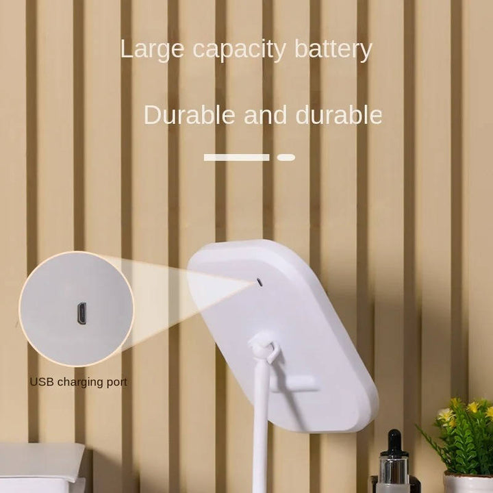 Make-upspiegel voor op reis met licht in drie standen