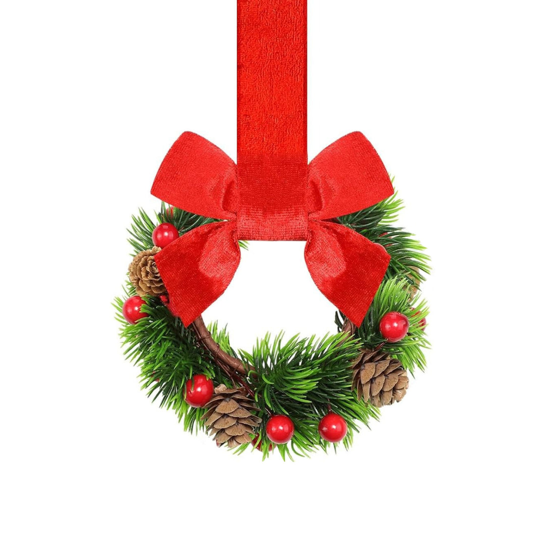 Klein kerstkransje met rode strik
