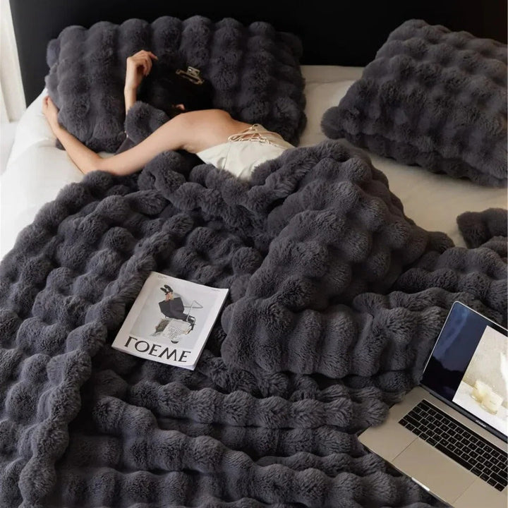 Zachte pluche deken voor alle seizoenen met strak design