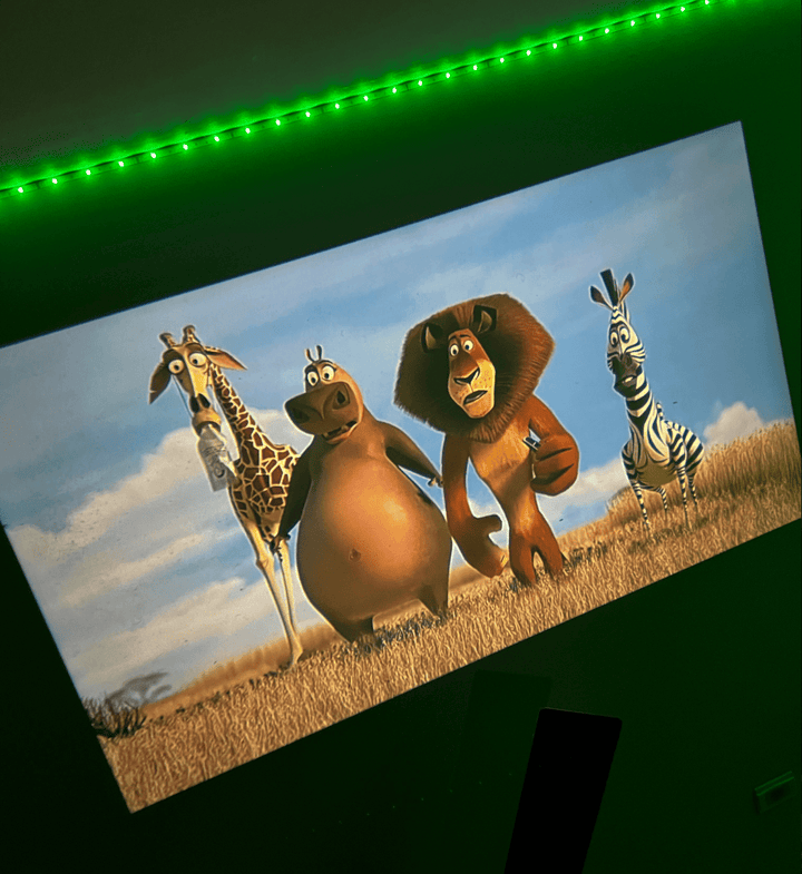 Hollevo™ Mini filmprojector voor thuisbioscoop met ingebouwde speaker