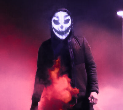 Slim ledmasker met gezichten die wisselen op muziek