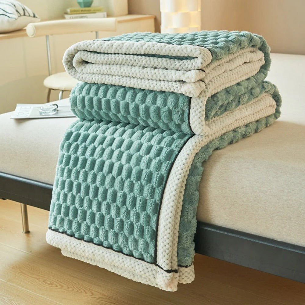 Zachte plaid met bubbelstructuur, licht als een wolkje