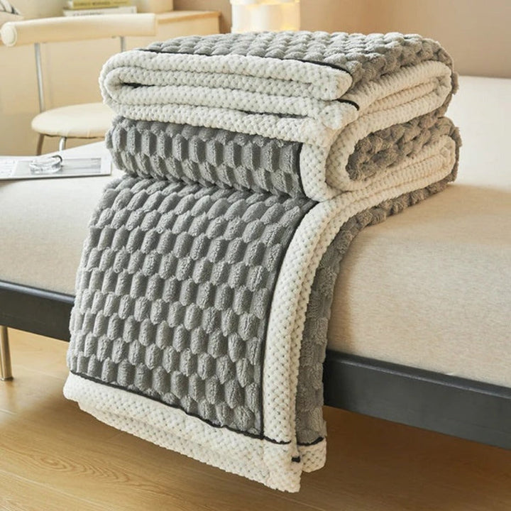 Zachte plaid met bubbelstructuur, licht als een wolkje
