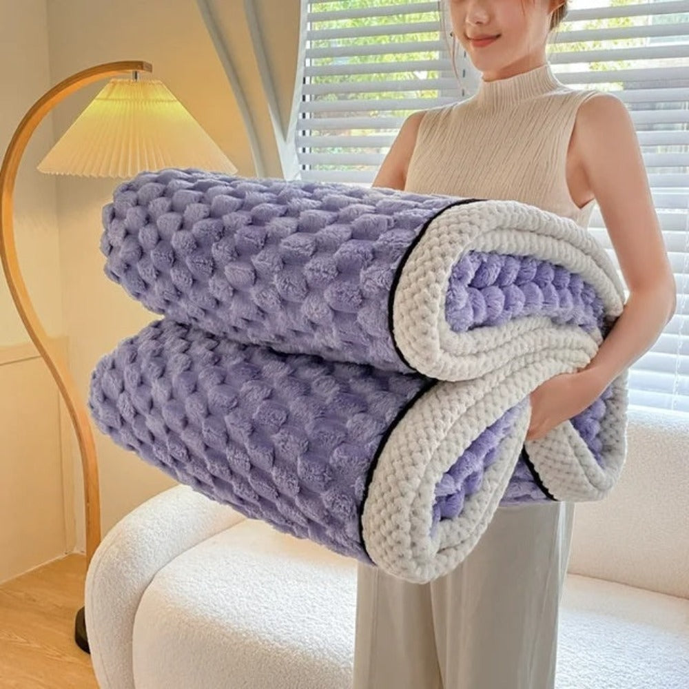 Zachte plaid met bubbelstructuur, licht als een wolkje