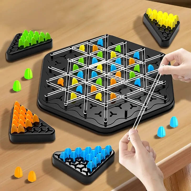 Strategisch bordspel met driehoeken voor kinderen en gezin