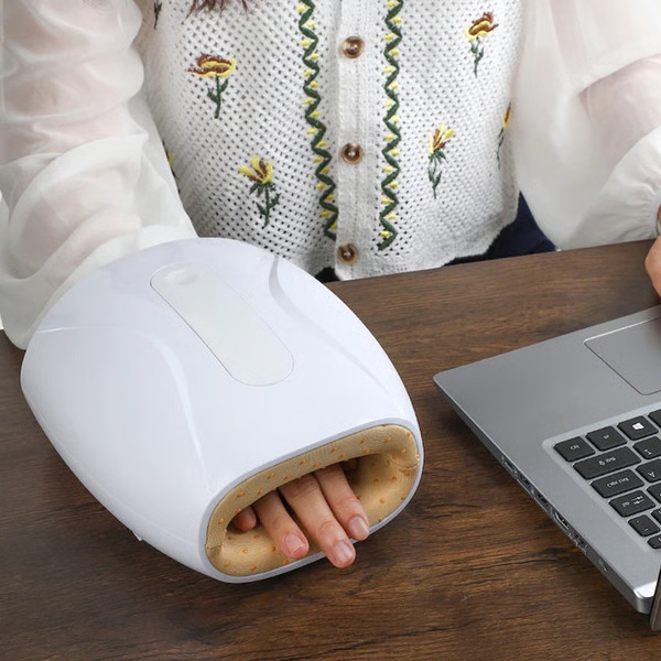 Oplaadbaar handmassageapparaat met warmte en zes standen