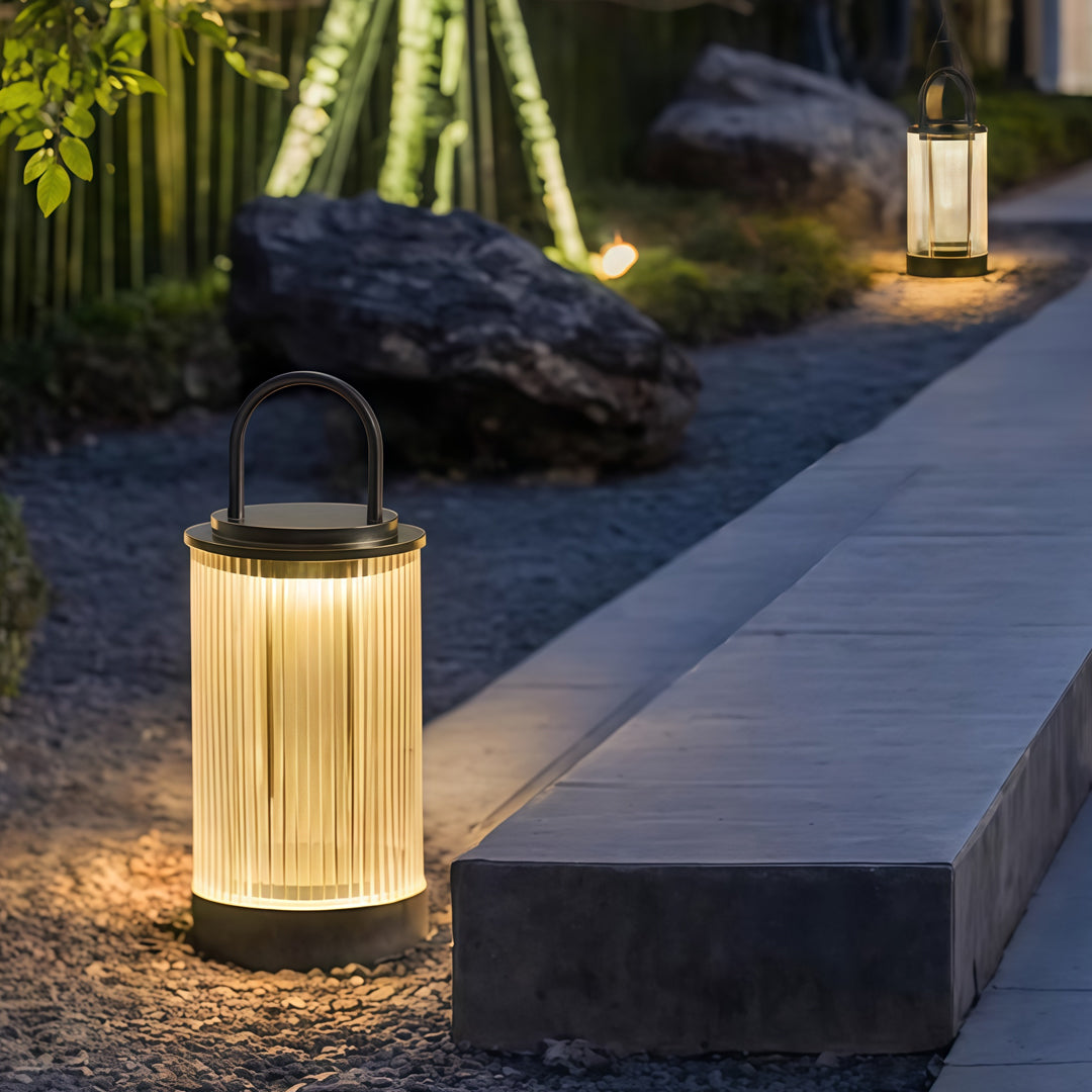 Moderne draagbare terraslamp met warm ledlicht en IP65