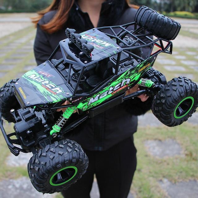 Bestuurbare monstertruck 4x4 schaal 1:12 voor elk terrein