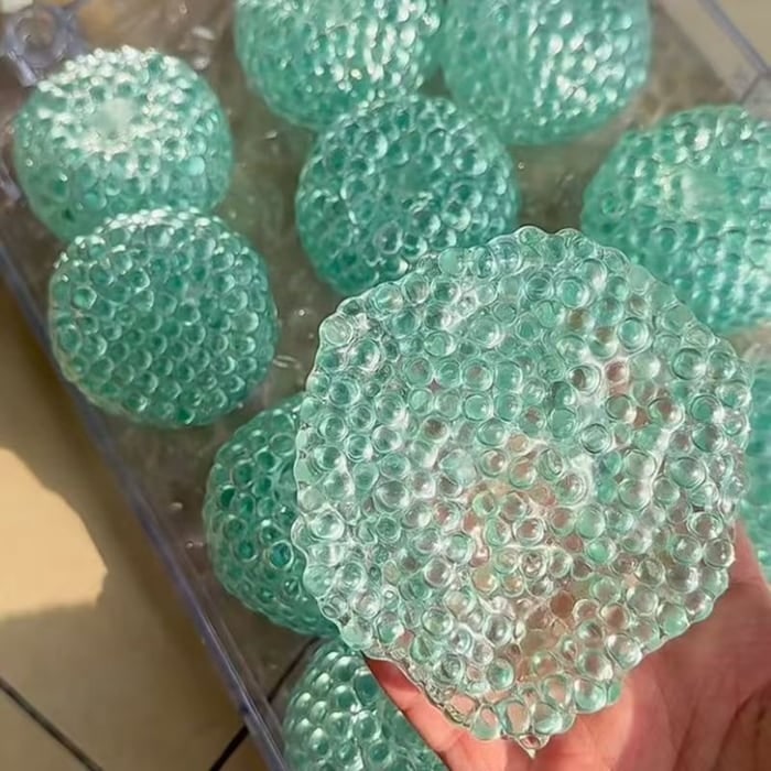 Hollevo™ Squishy stressbal in dumplingvorm met gelbolletjes