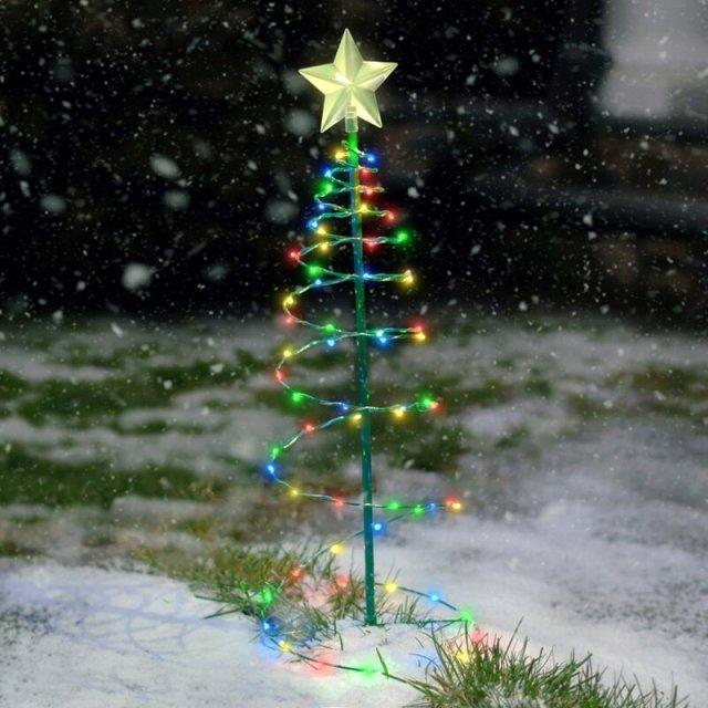 Op zonne-energie metaal kerstboomdecoratie